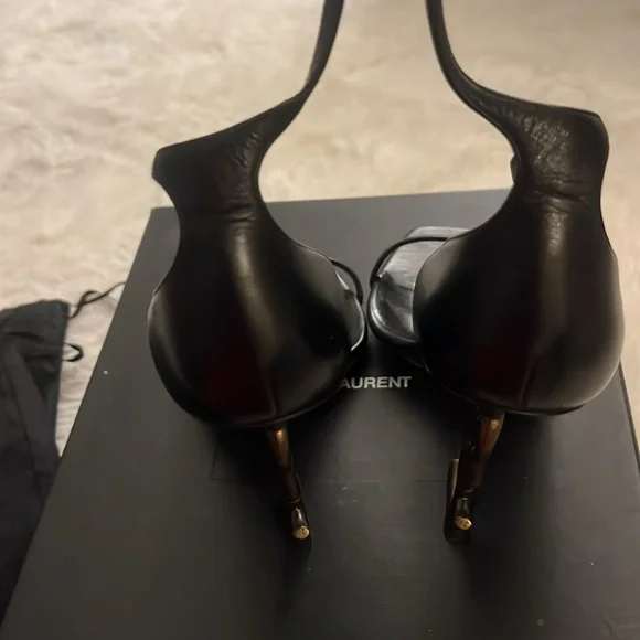 ❌SOLD❌ Authentic YSL Heels - Picture 3 of 7